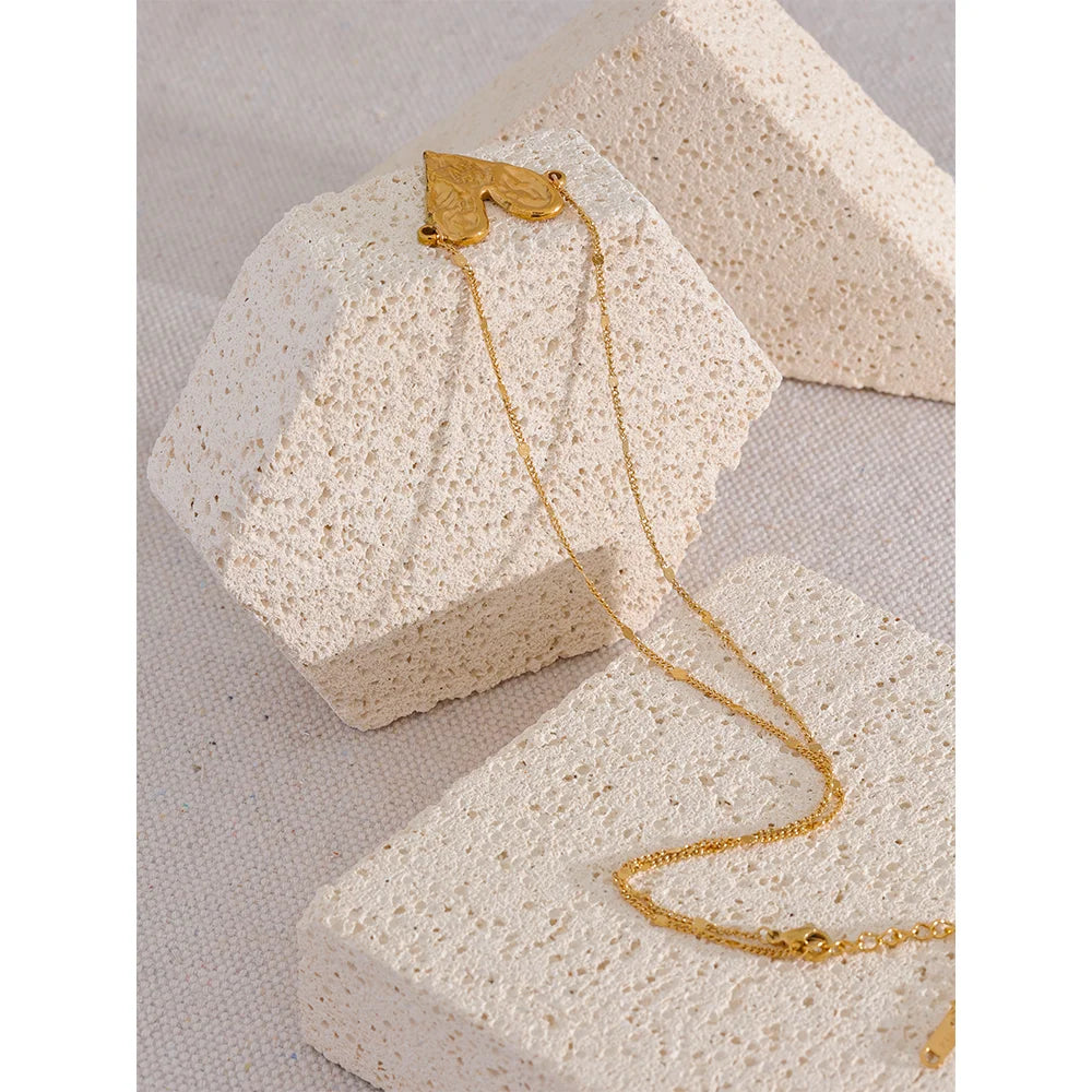 Gold Necklace With Heart Pendant