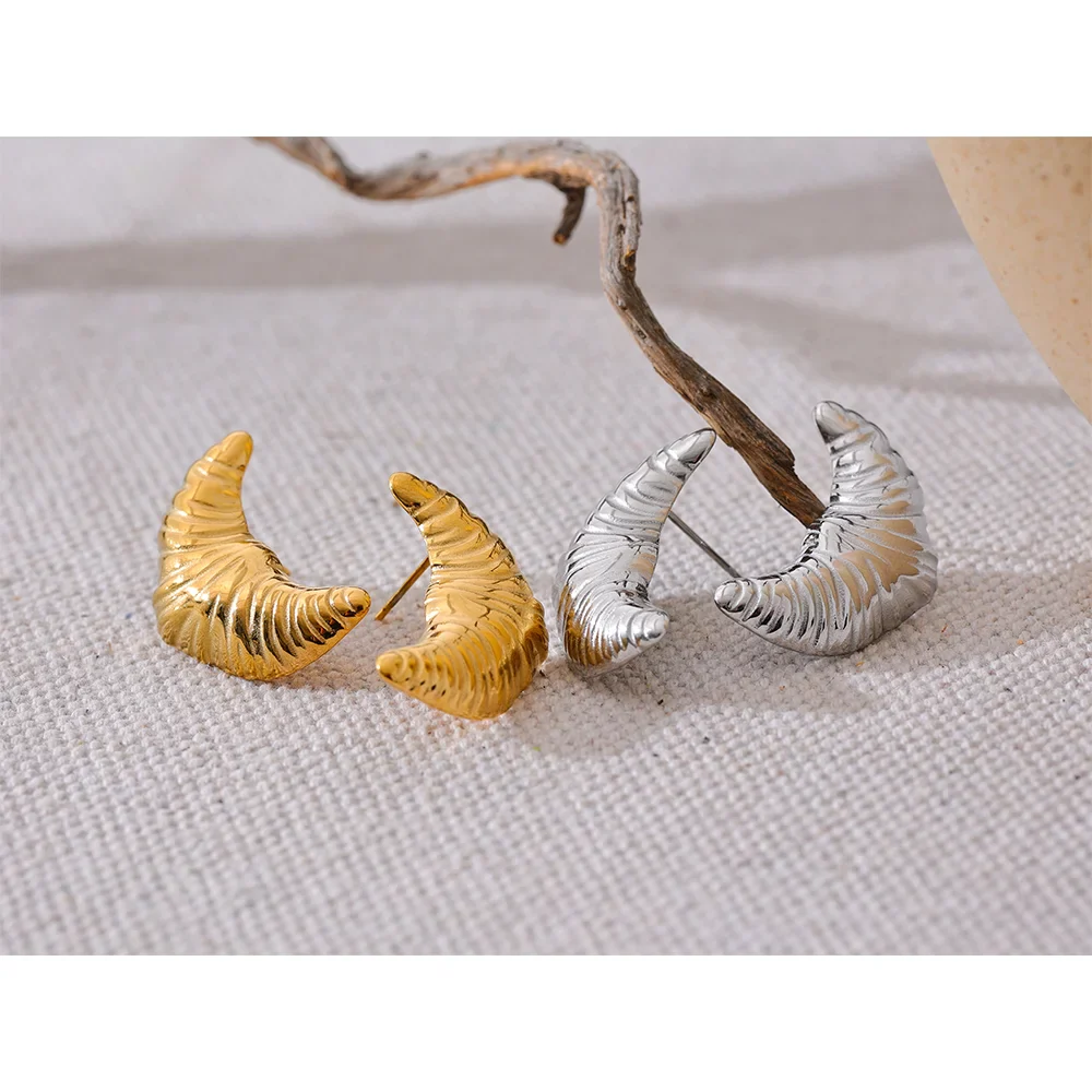 Croissant Moon Stud Earrings