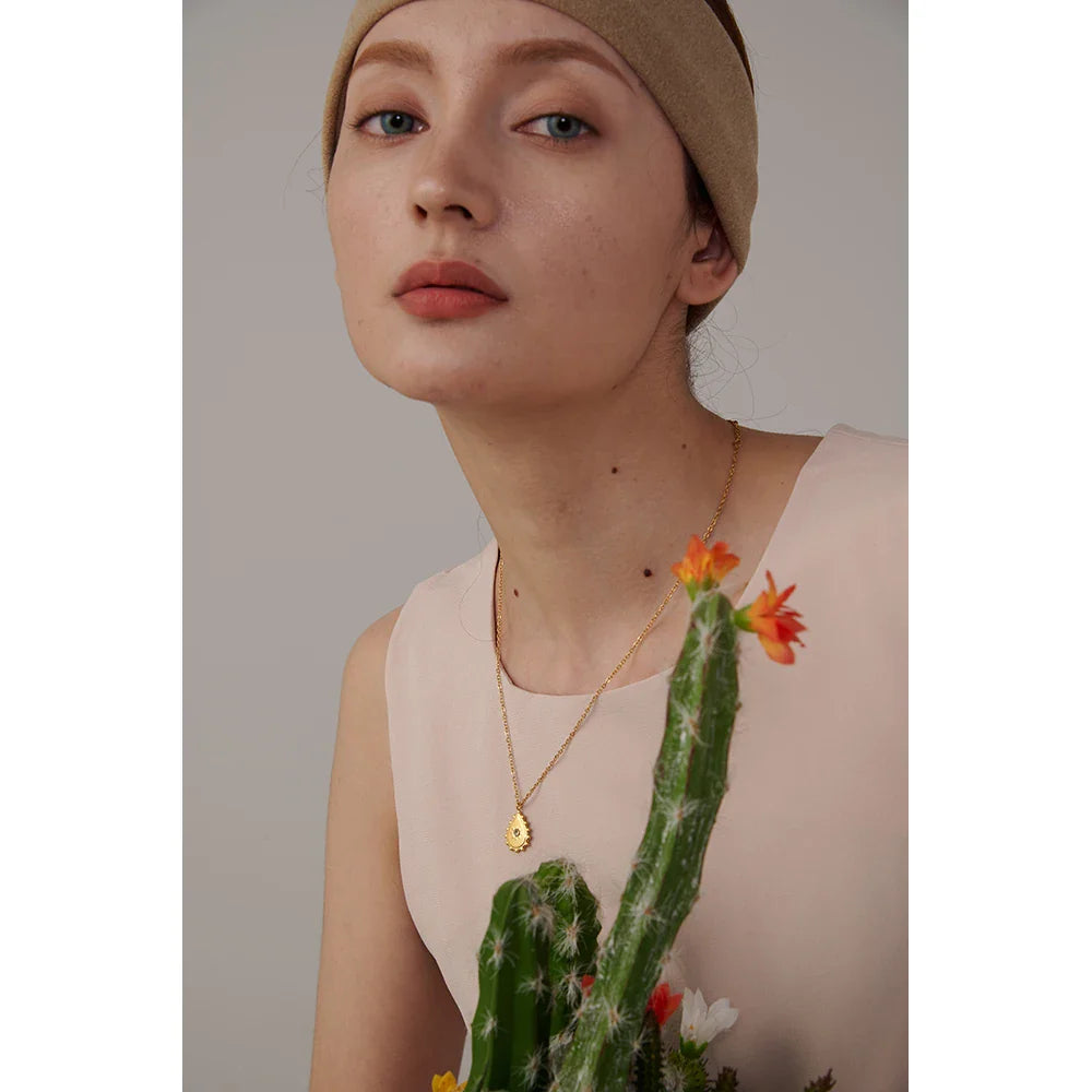 Necklace With Oval Pendant