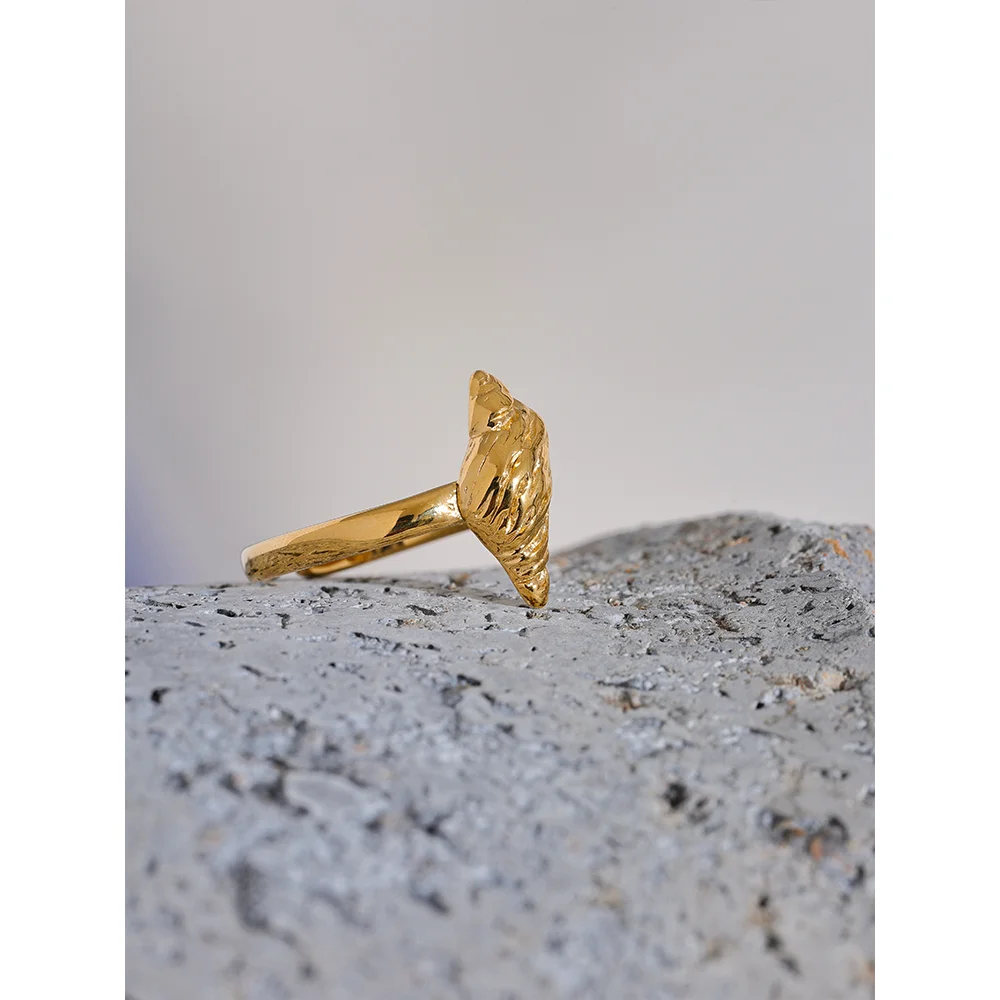 Conch Ring