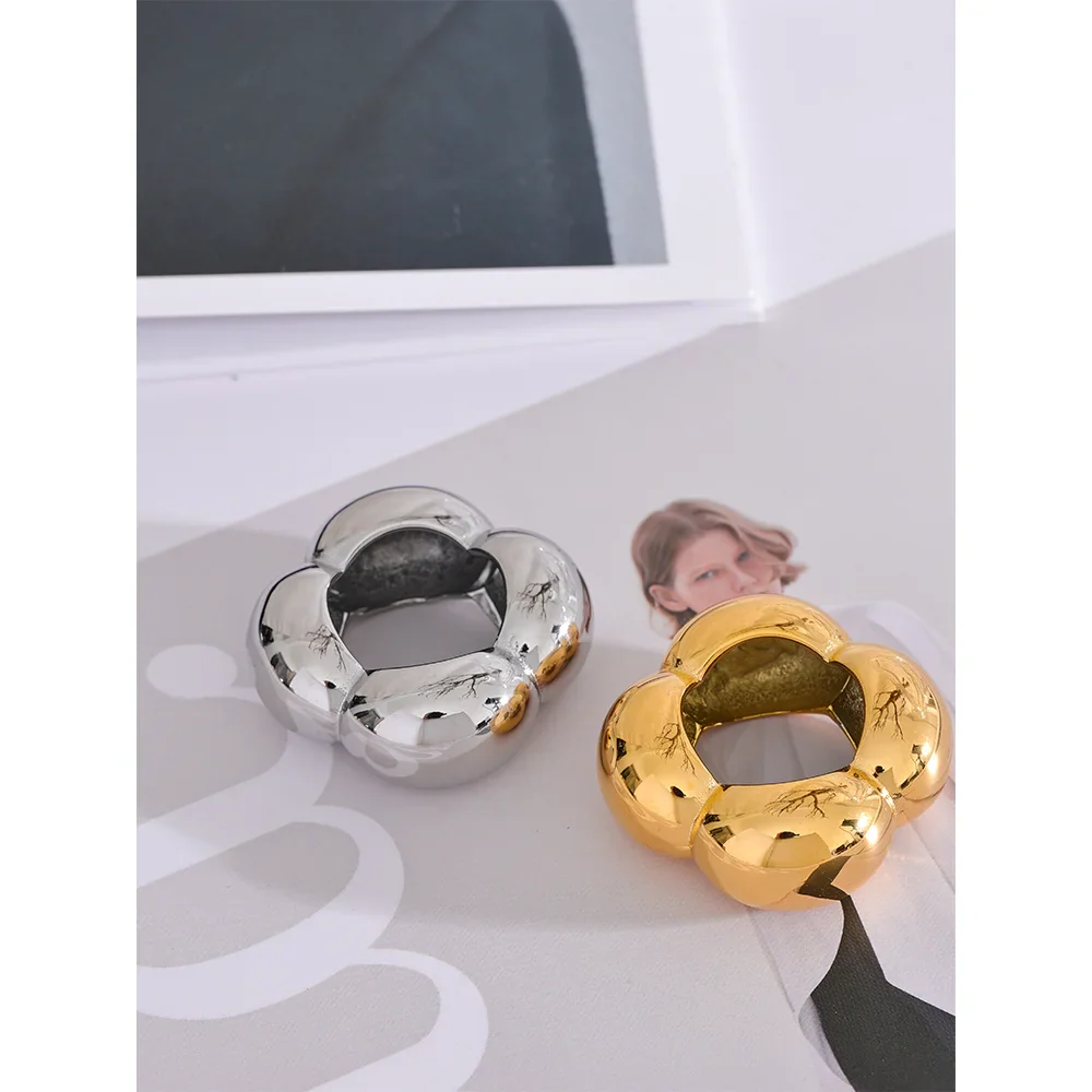 Flower Band Ring