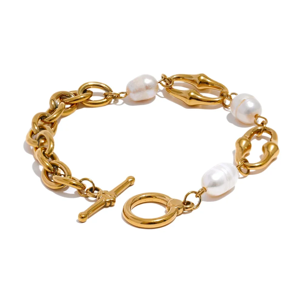 Small Pearl Necklace