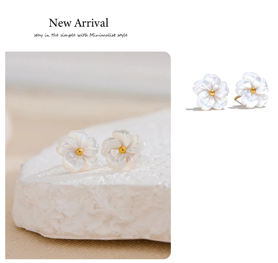 Flower Earrings White