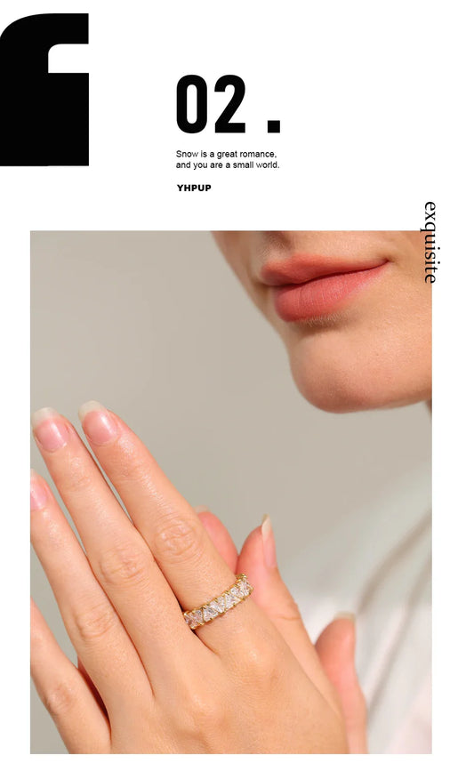 Delicate Bling Zirconia Ring