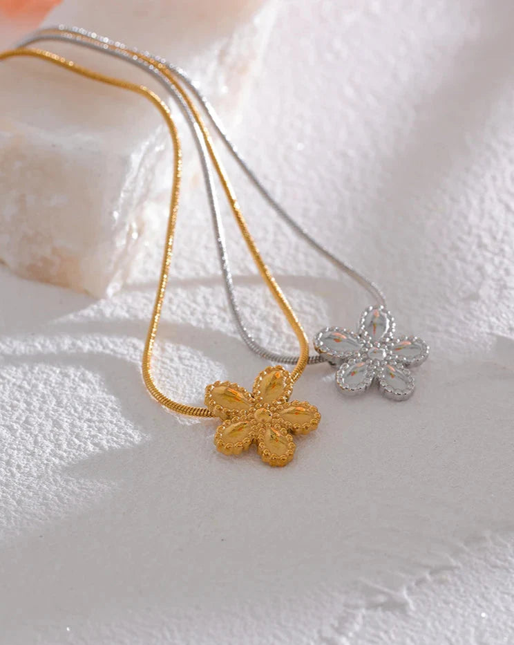 Flower Pendant Necklace