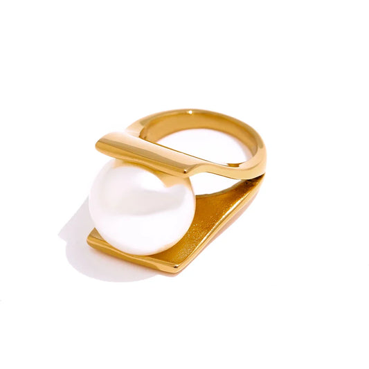 Large Pearl Ring