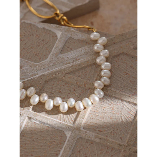 Choker With a Pearl