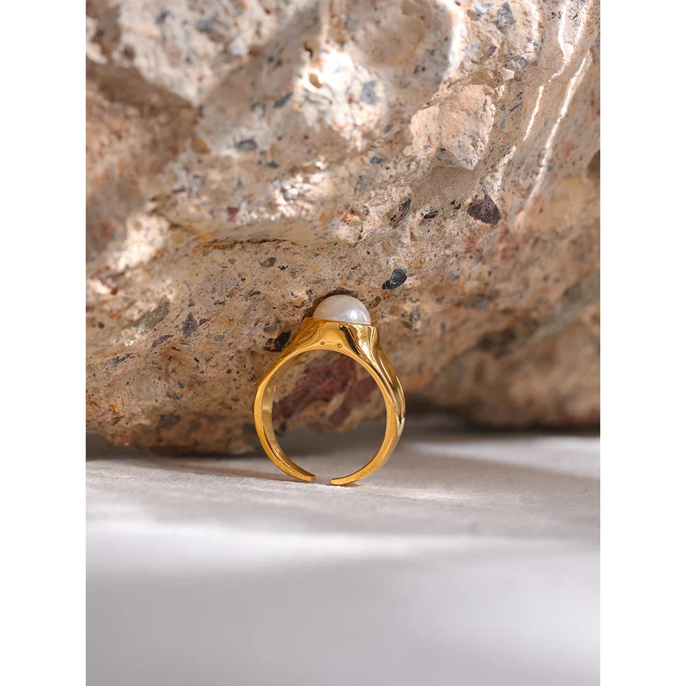 Big Pearl Ring