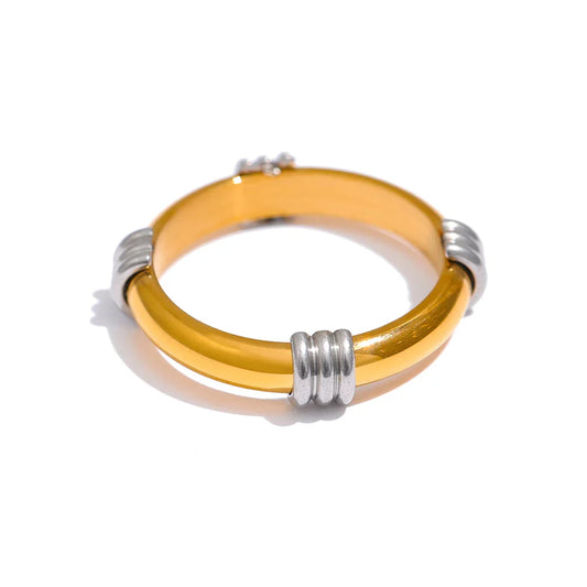 Golden Texture Round Ring