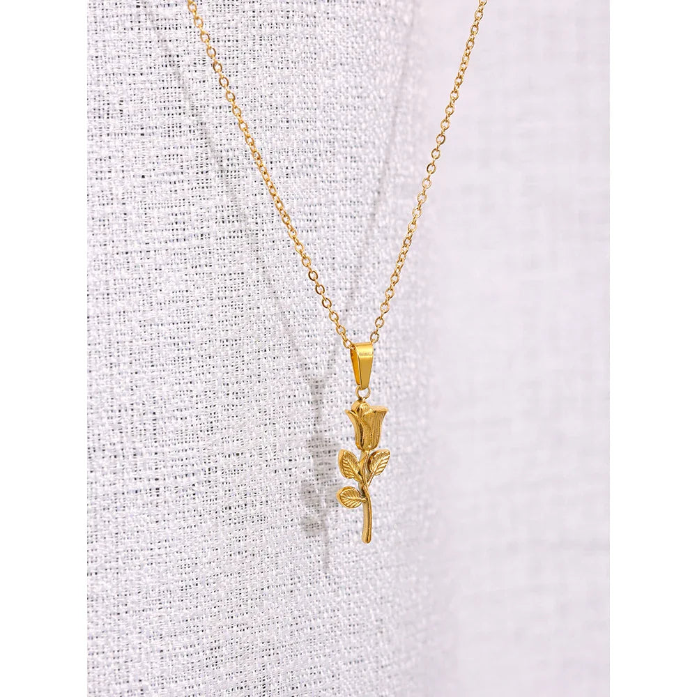 Rose Flower Pendant Necklace