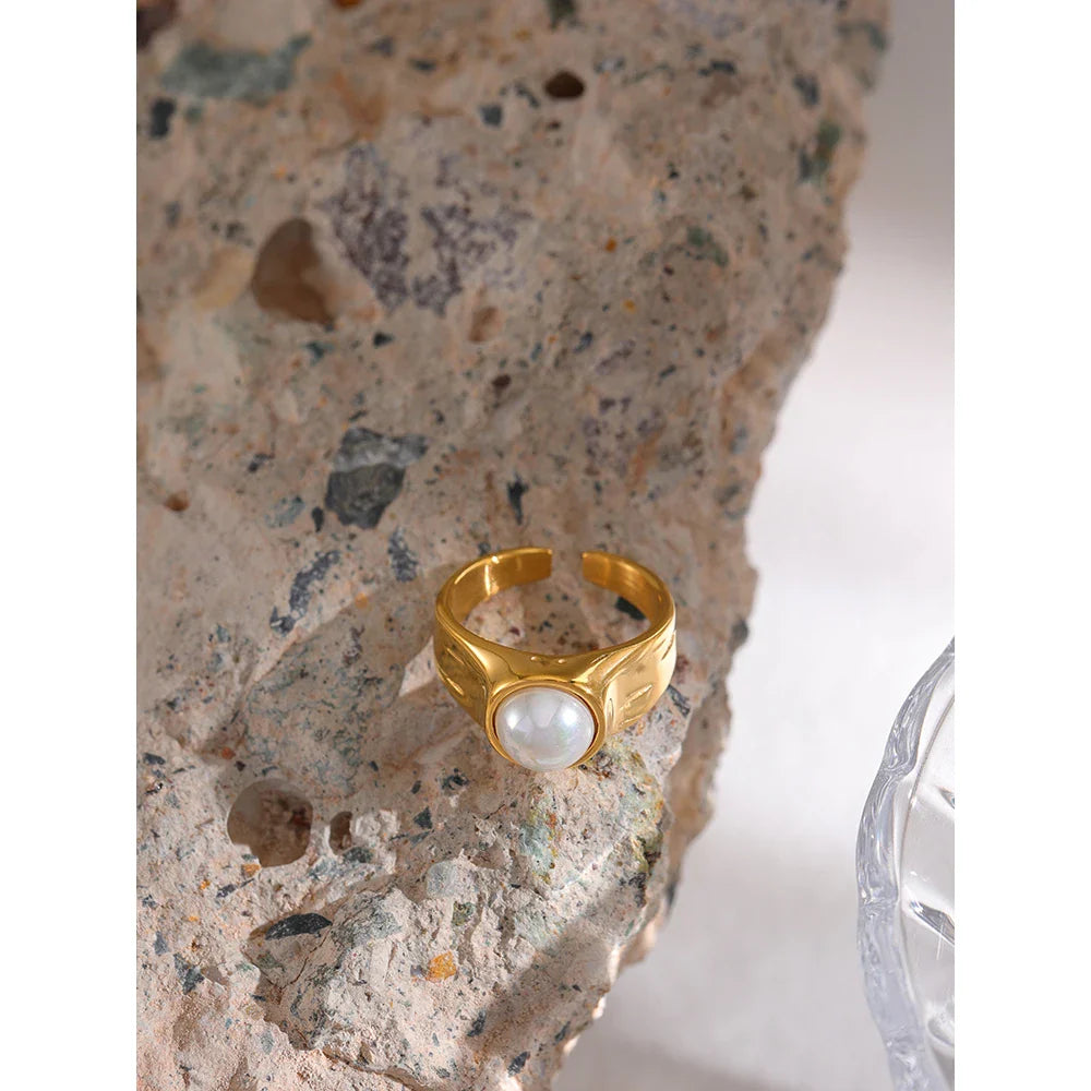 Big Pearl Ring