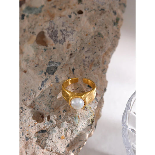 Big Pearl Ring