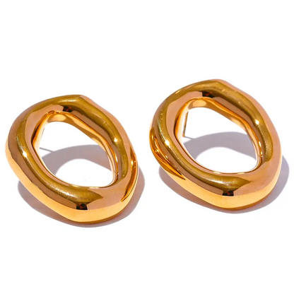 Geometric earrings gold