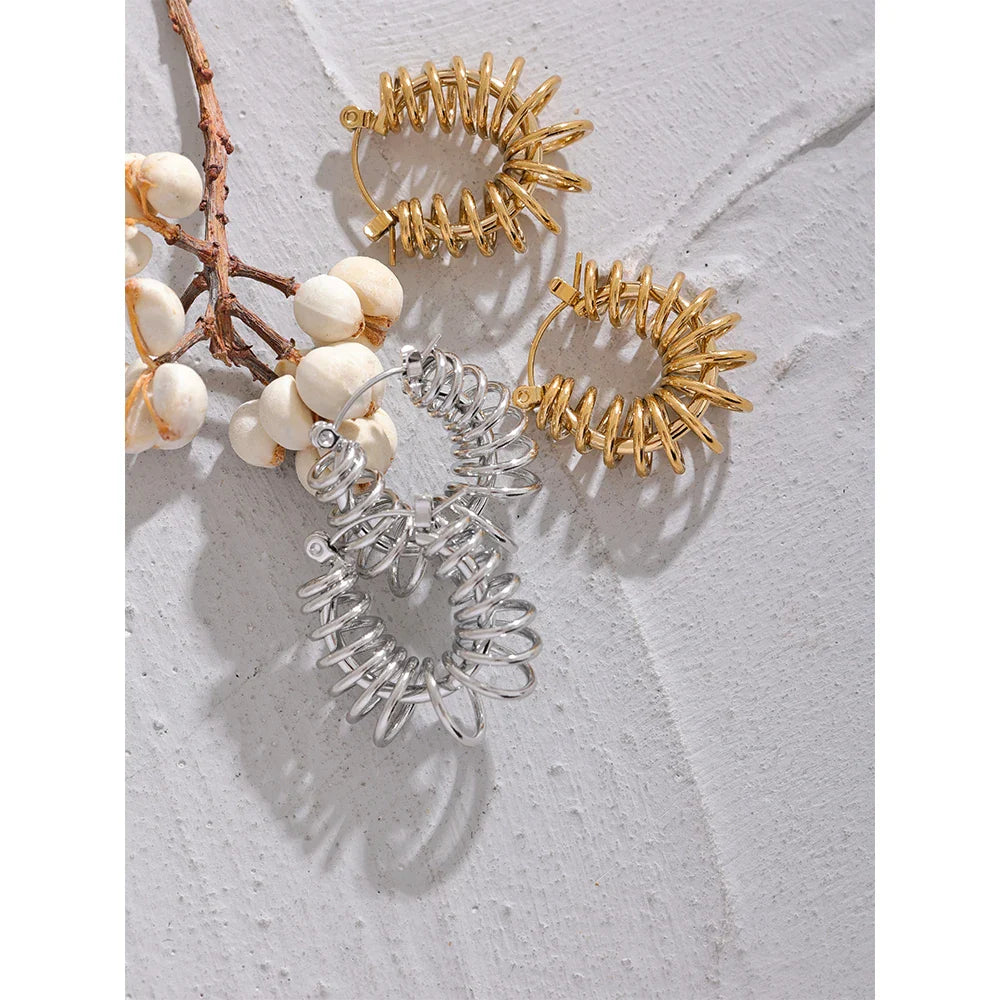 Hollow Gold Hoop Earrings