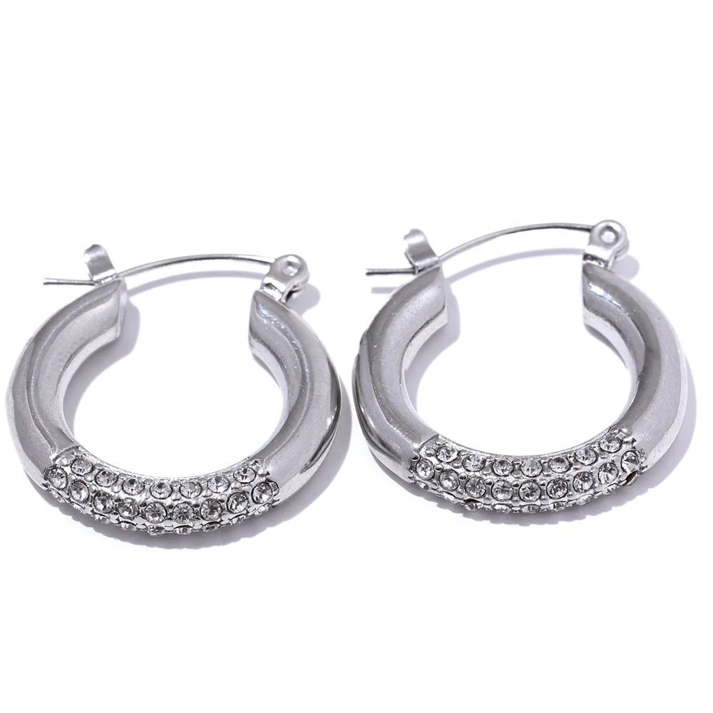 Round earrings