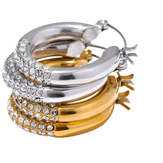 Round earrings