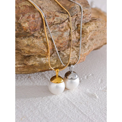 Shell Pearl Pendant Necklace Gold Jewelry
