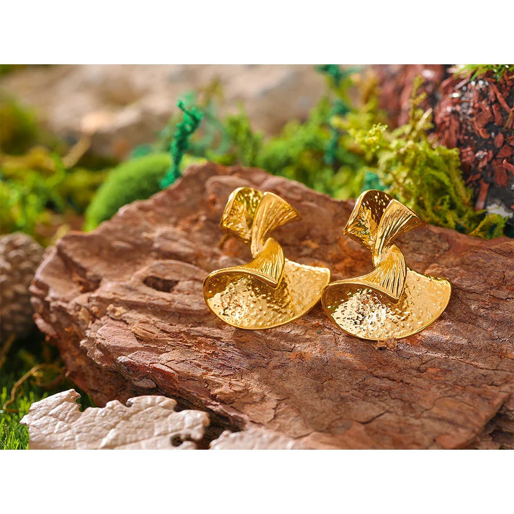 Fan Earrings