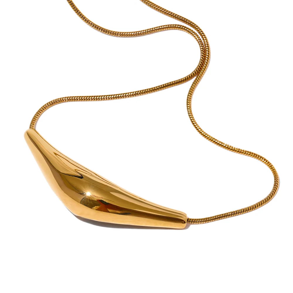 Cast Pendant Clavicle Necklace