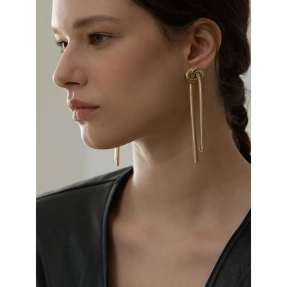 Chain dangle earrings