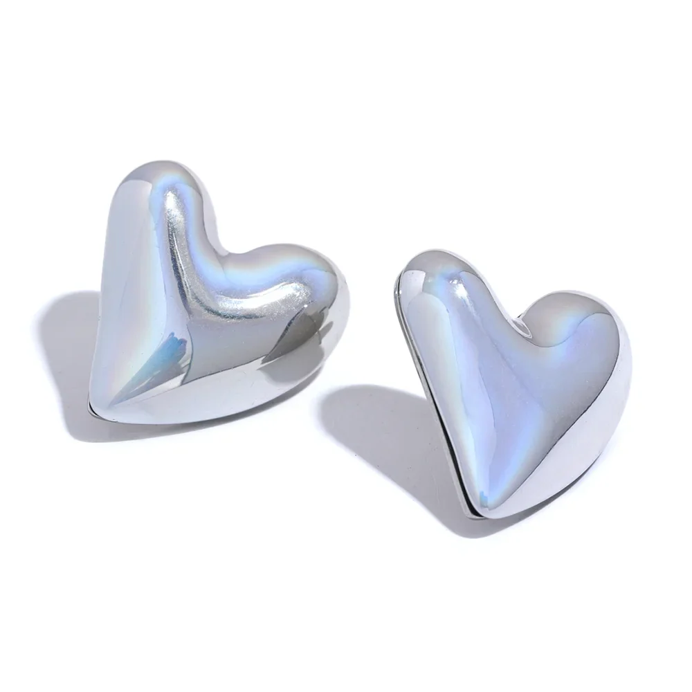Resin Heart Studs