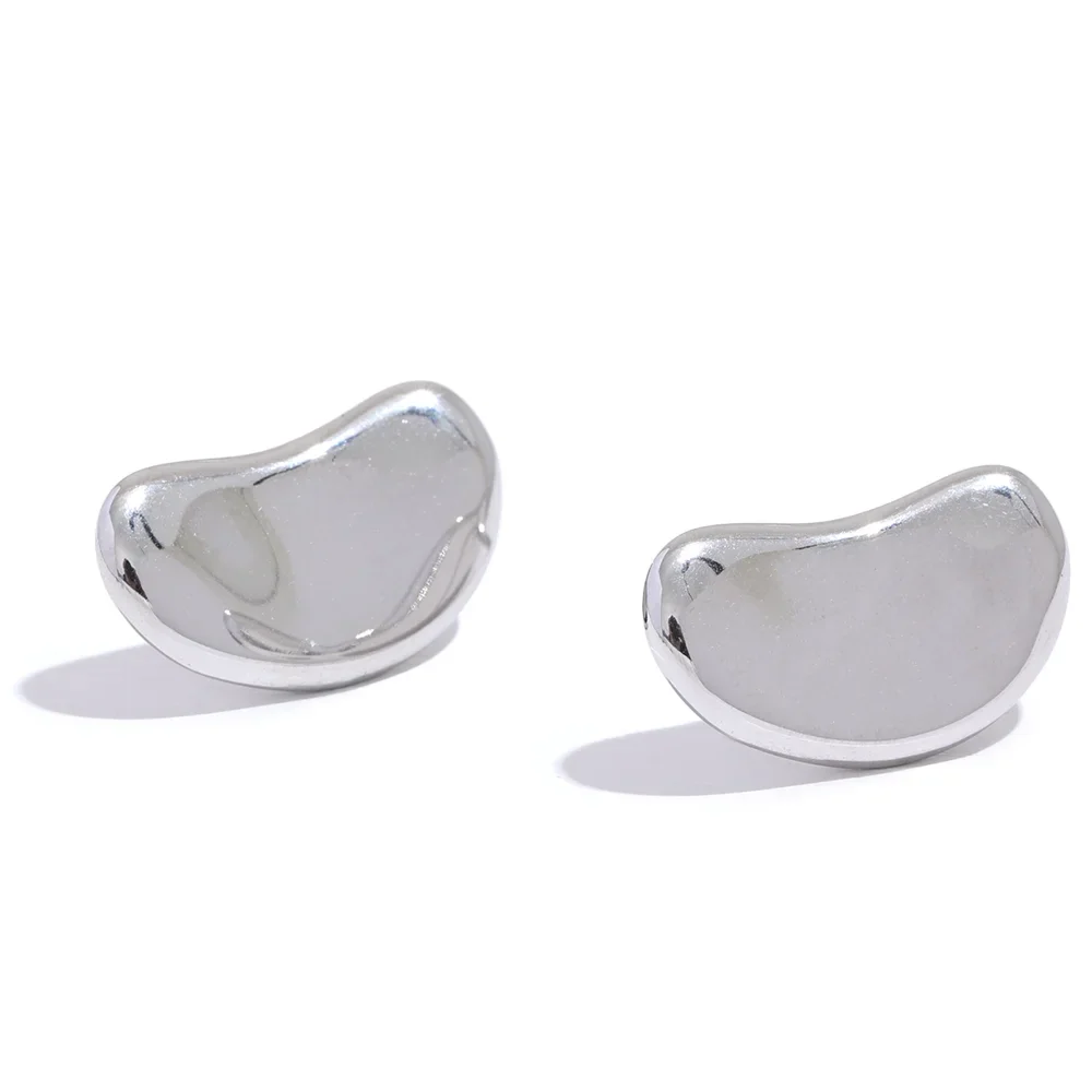 Daily Stud Earrings