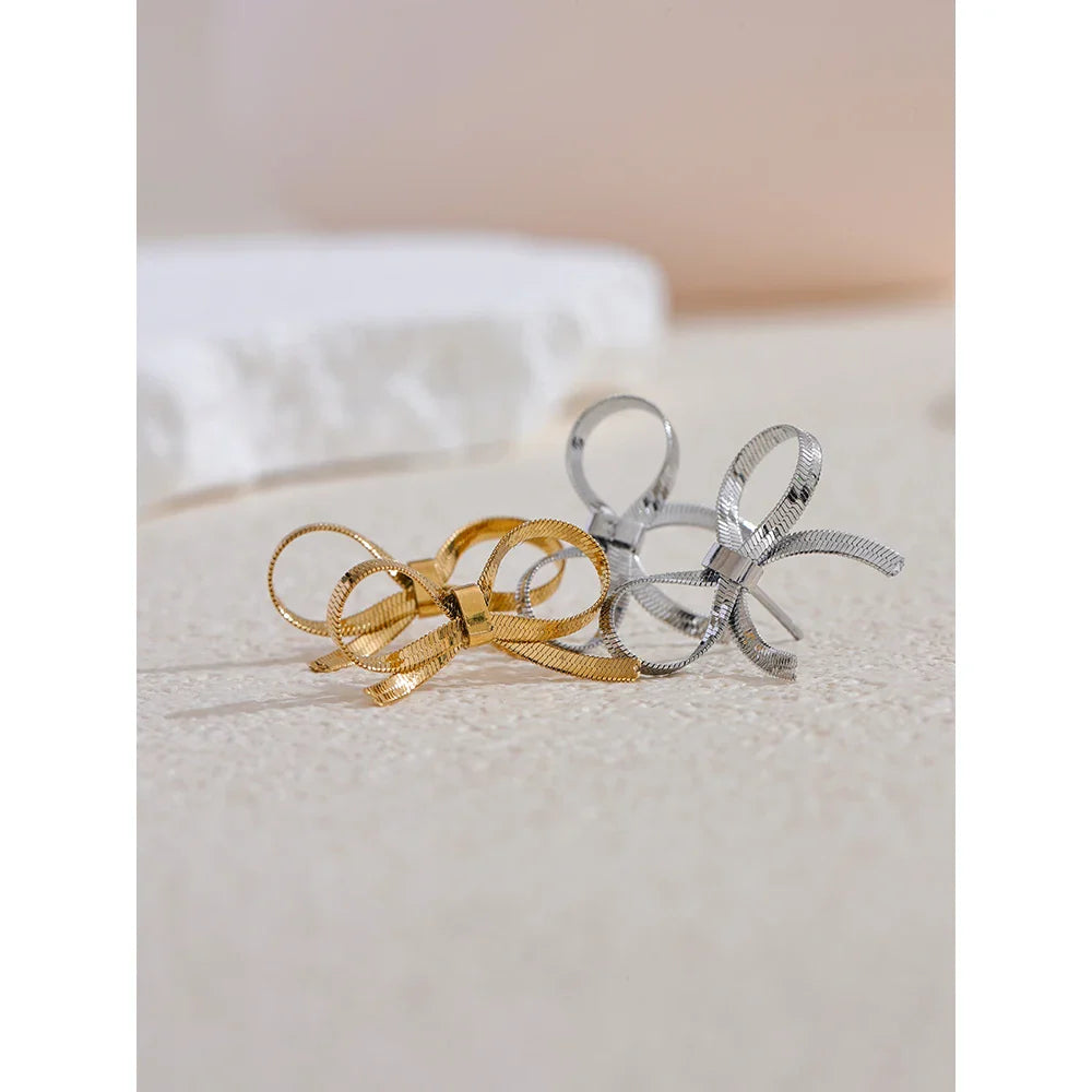18K Gold Bow Knot Stud Earrings