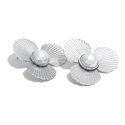 Pearl Fan Stud Earrings