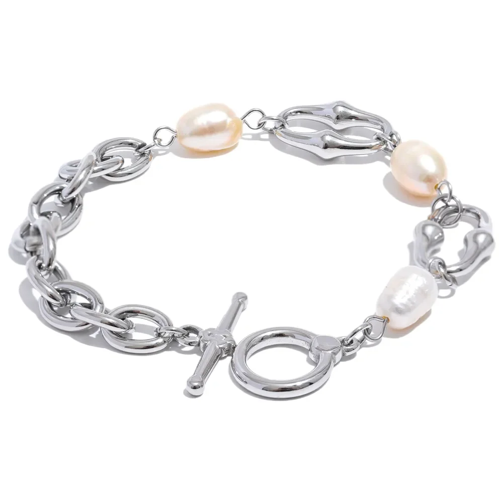 Small Pearl Necklace
