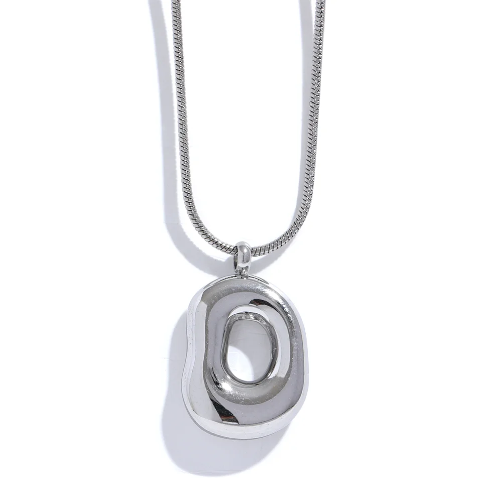 Geometric Hollow Pendant Necklace