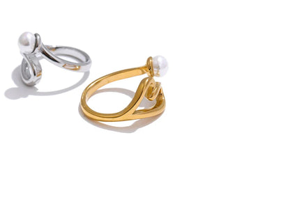 Gold Ring With Pearl