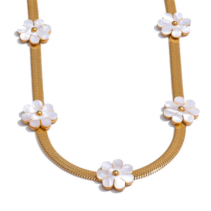 White Flower Necklace