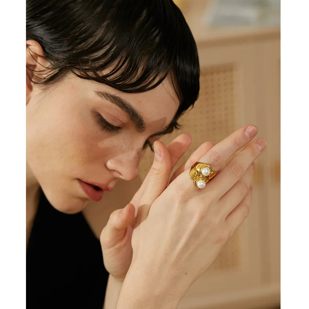 Gold and Pearl Ring