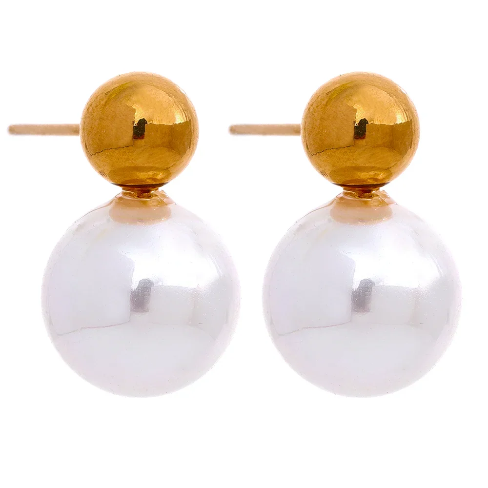 Chic Pearl Stud Earrings