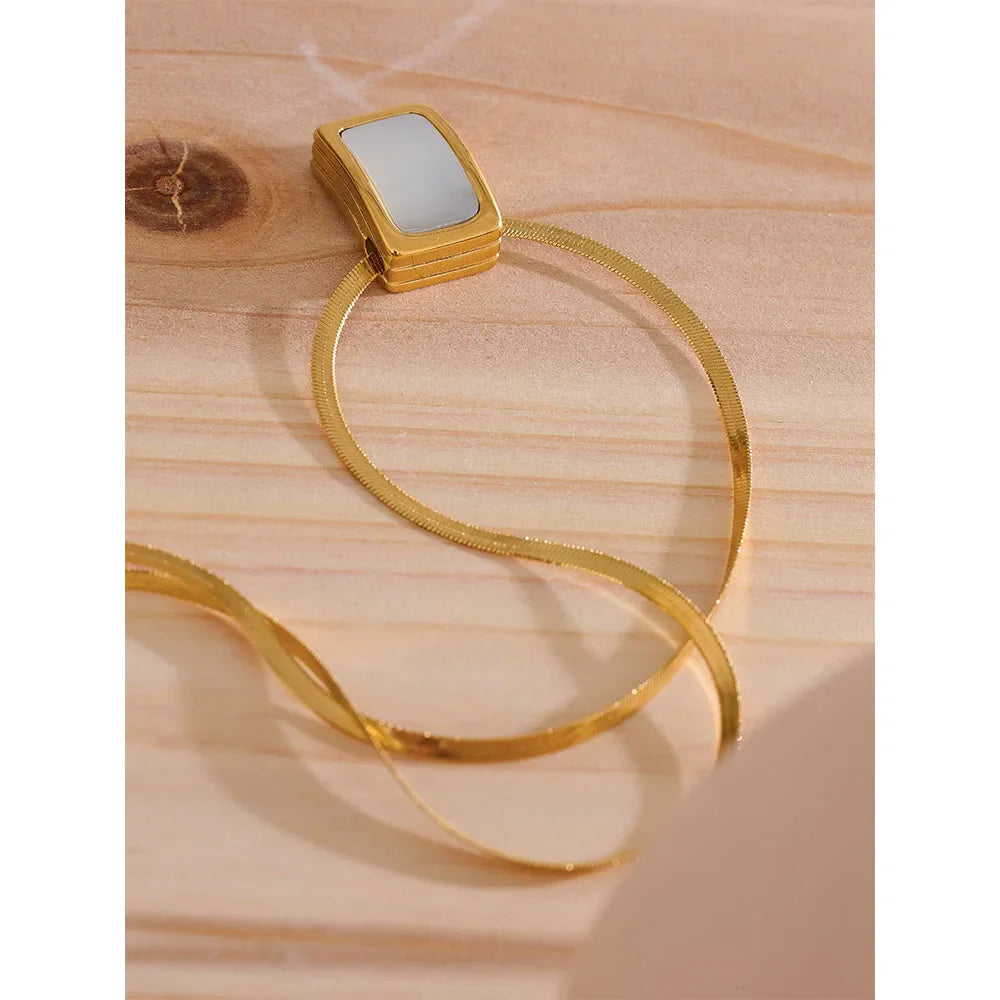 Chunky Pearl Necklace