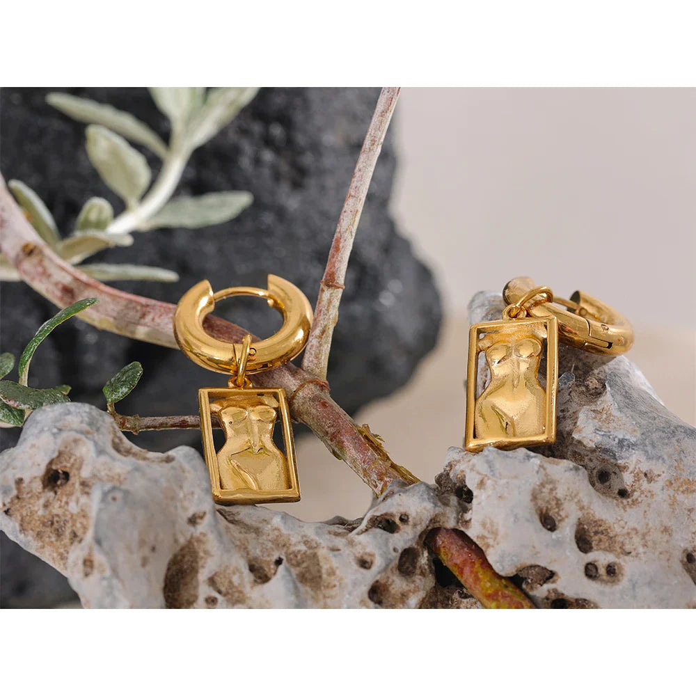 Artistic earrings