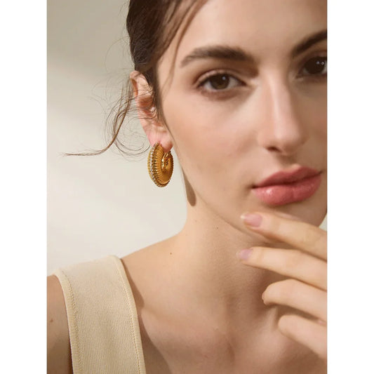 Gold geometric earrings
