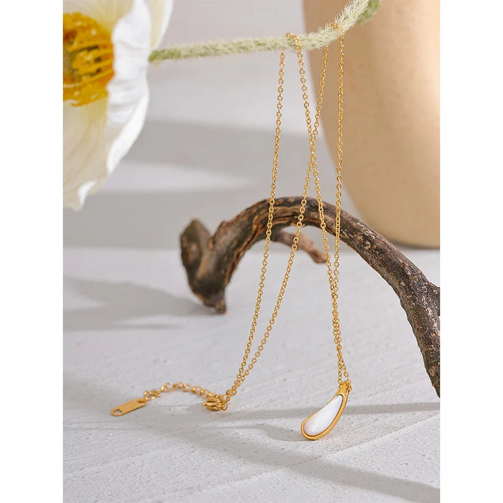 Teardrop Gold Necklace