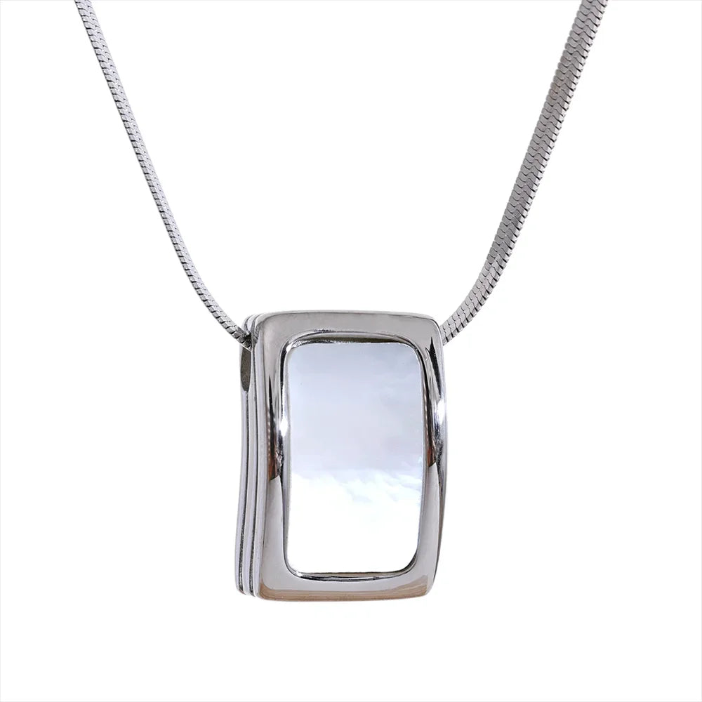 Chunky Pearl Necklace
