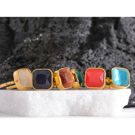 Cats eye stone ring