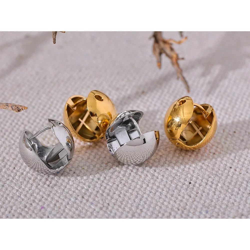 Round Hollow Hoop Earrings