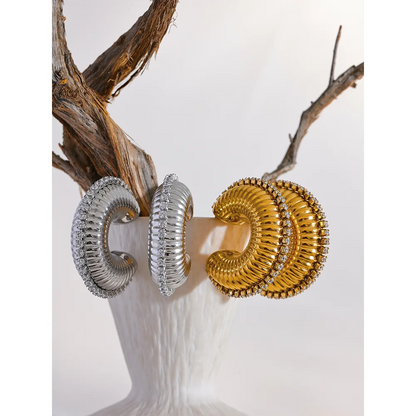 Gold geometric earrings
