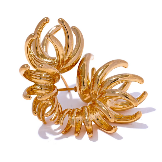 Geometric earrings gold