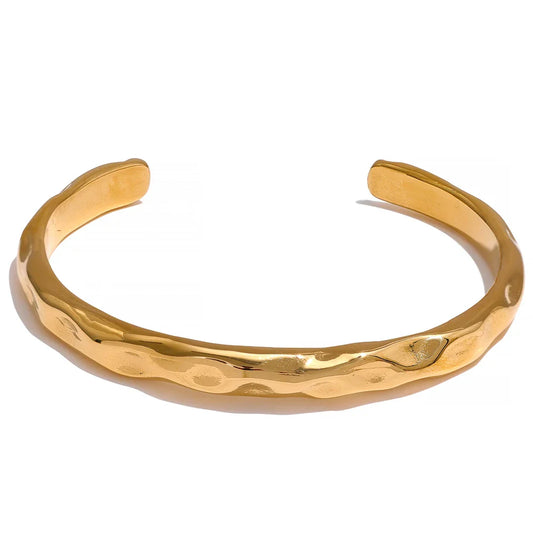 Minimalist Open Charm Gold Bracelet