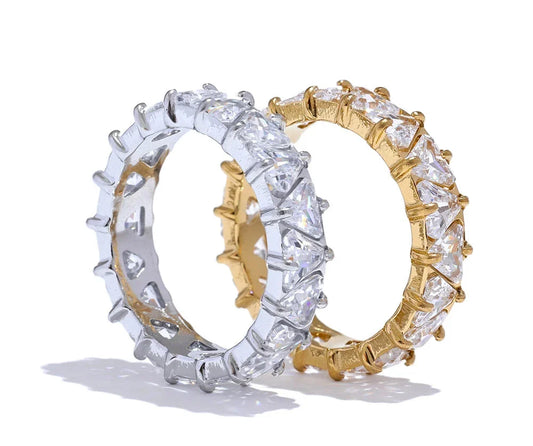 Delicate Bling Zirconia Ring