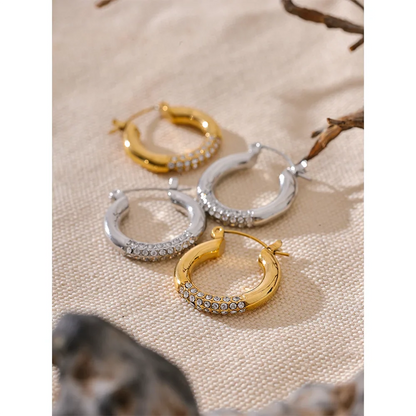 Round earrings