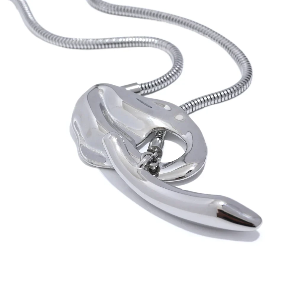Textured Pendant Necklace