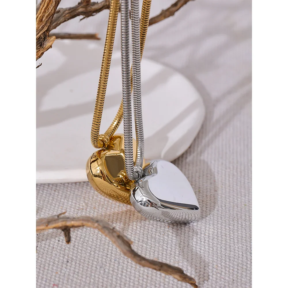 Heart Necklace Gold