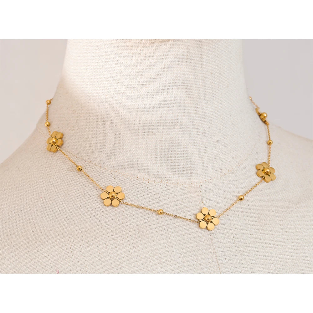 Flower Choker