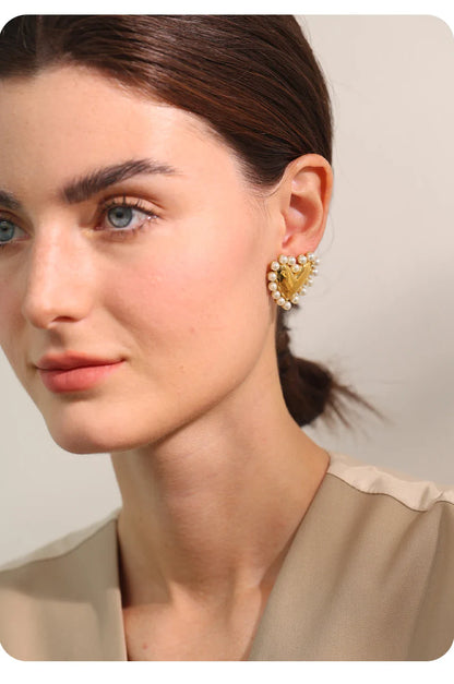 Heart pearl earrings
